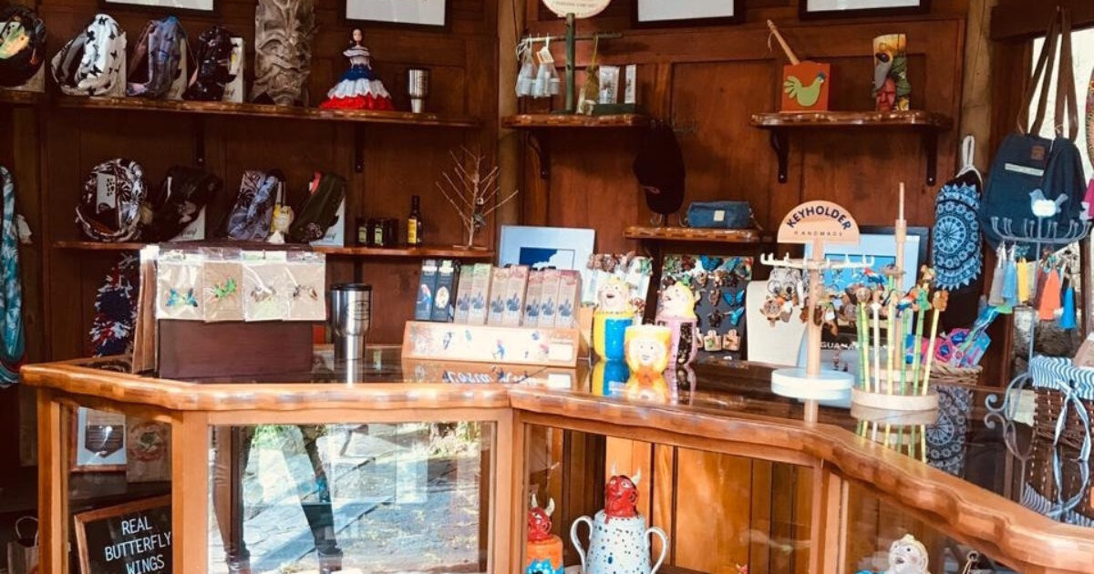 Visit our Costa Rica Souvenir Shop near San José | Finca Rosa Blanca
